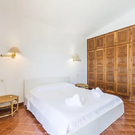 Waterfront For 12 People Contact Benehad1977 Outlook Com *